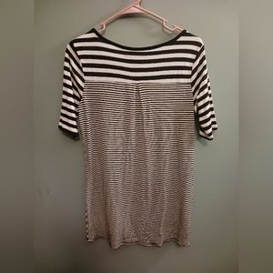 Short sleeve never worn